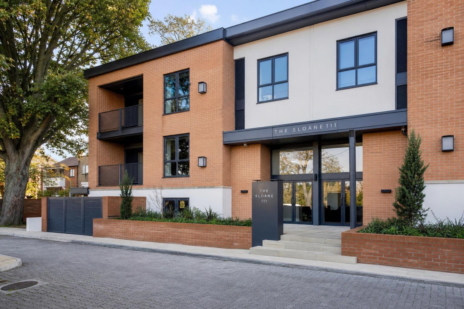 Bachelor · exterior