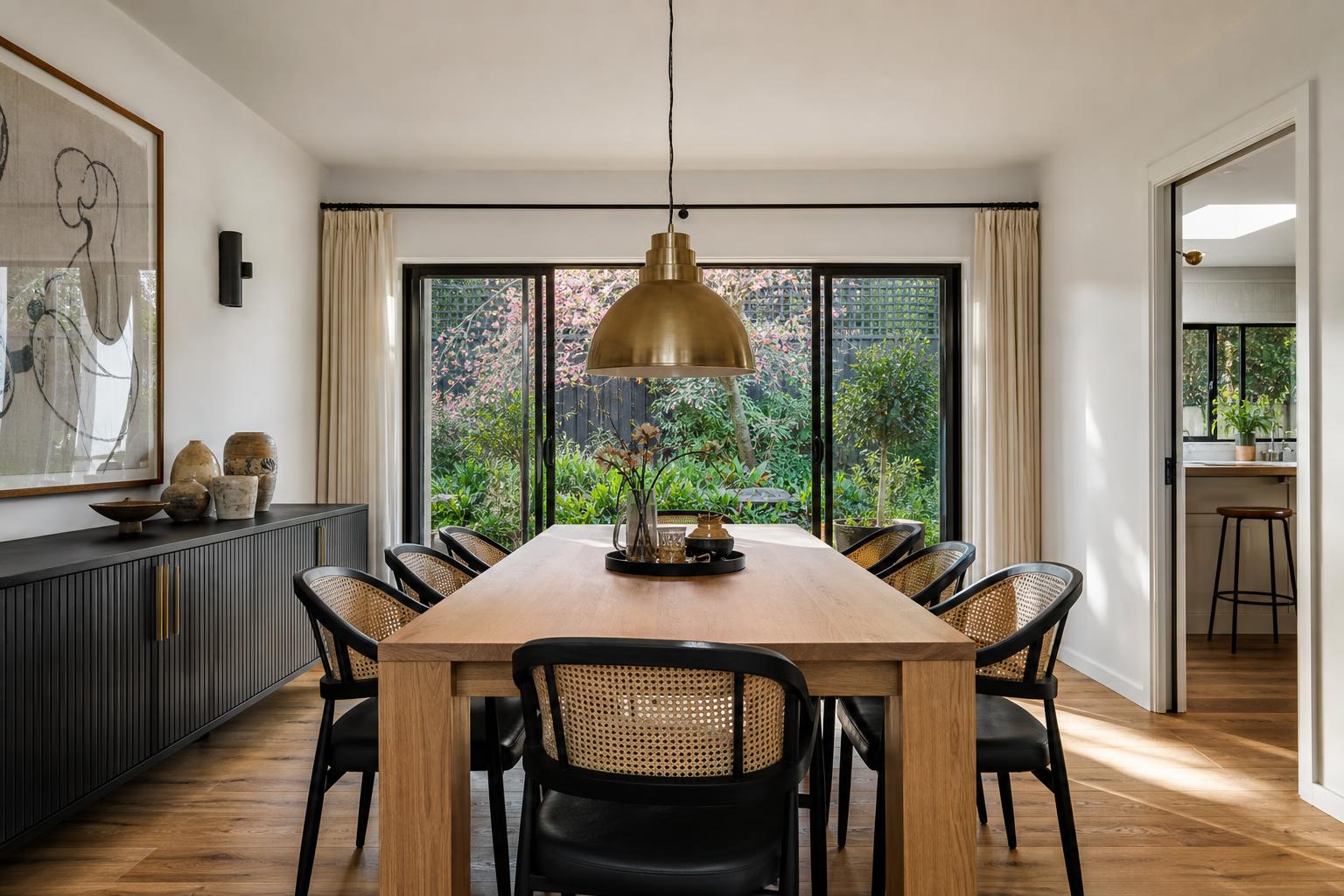 3-bed · dining